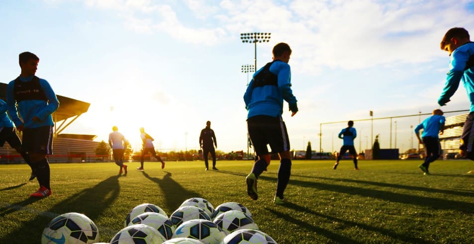 Beneficios de jugar al fútbol - Curso de Entrenador de Fútbol